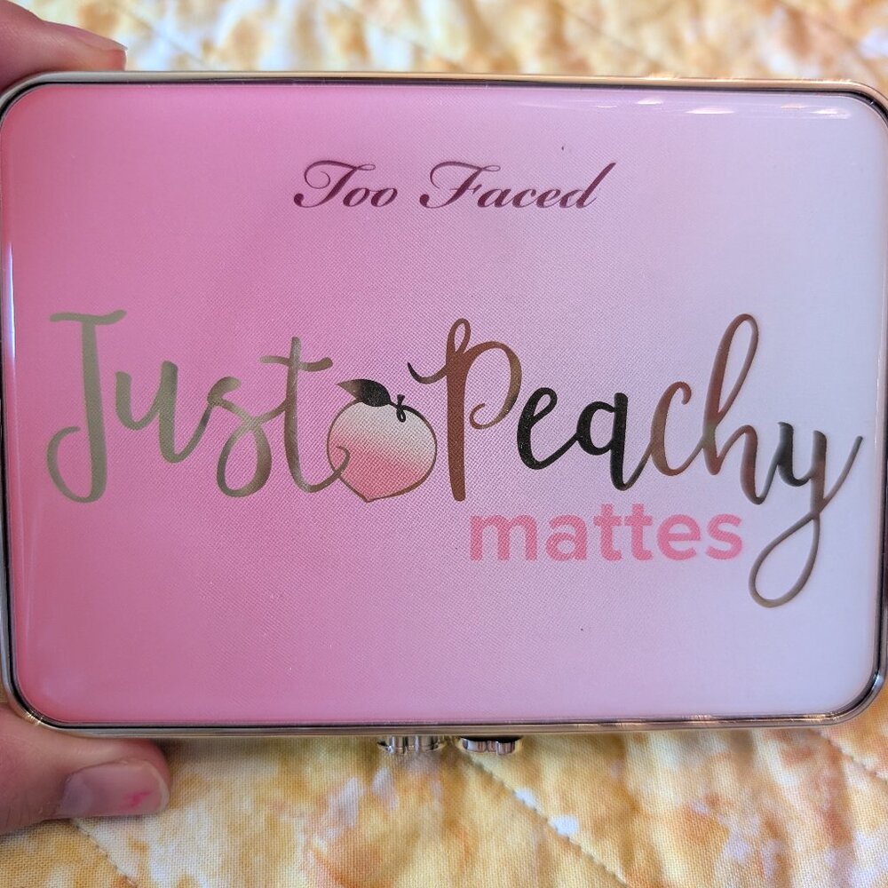 Too Faced Just Peachy Mattes Eyeshadow palette